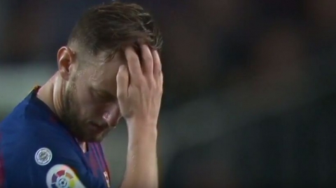 Barcelona - Betis 3-4, Rakitic piros