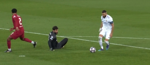 Liverpool - Real Madrid 2-5, Benzema